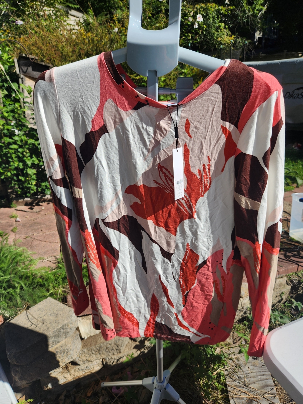 Chico’s Touch of Cool Floral Long Sleeve Layer Tee Top Size 2 Large NWT
